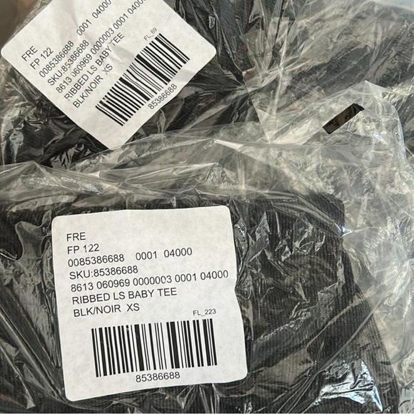 Free people Black Ribbed Long Sleeve Baby Tee extra small only - Picture 4 of 7